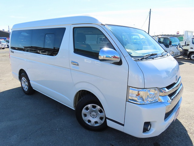 キャンピングカー バンコン ﾊｲｴｰｽ ﾅｯﾂRV ﾄﾗｲｱﾙC　ｻｲﾄﾞｵｰﾆﾝｸﾞ