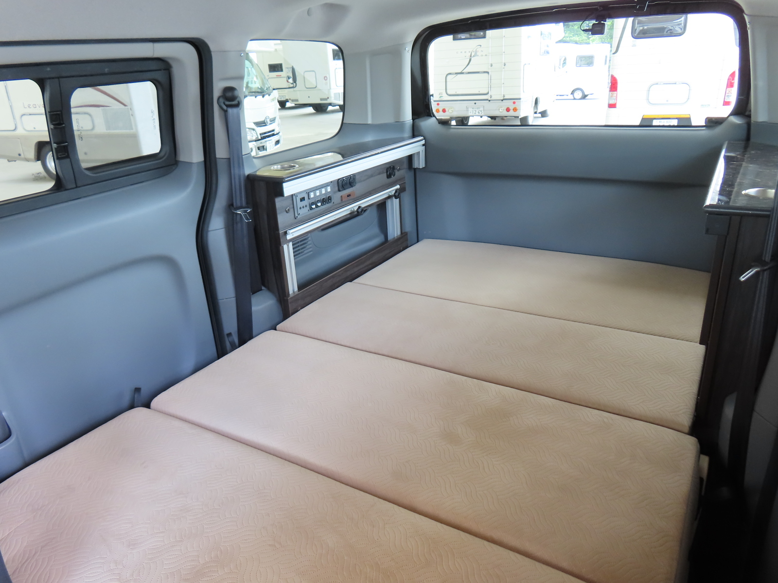 キャンピングカー バンコン NV200ﾊﾞﾈｯﾄ ﾒﾃｨｵ ﾗｸﾈﾙ