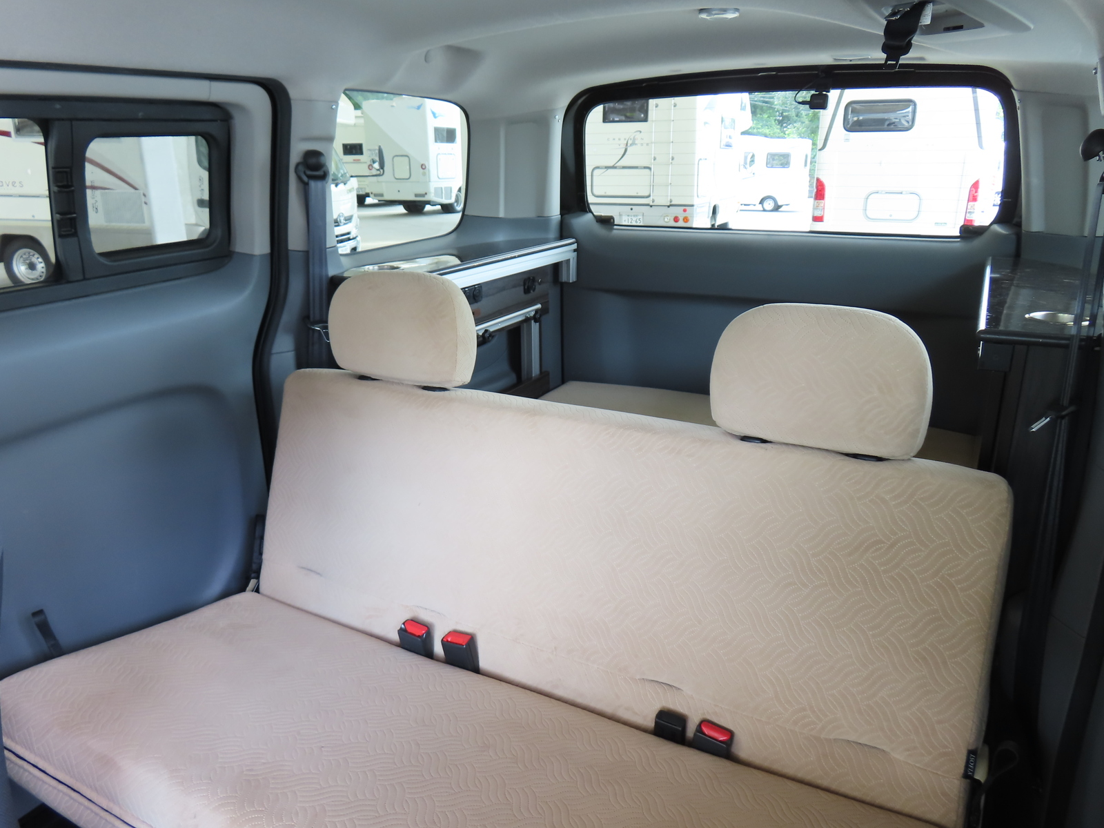 キャンピングカー バンコン NV200ﾊﾞﾈｯﾄ ﾒﾃｨｵ ﾗｸﾈﾙ