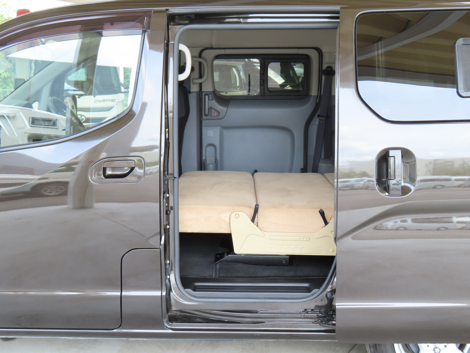キャンピングカー バンコン NV200ﾊﾞﾈｯﾄ ﾒﾃｨｵ ﾗｸﾈﾙ