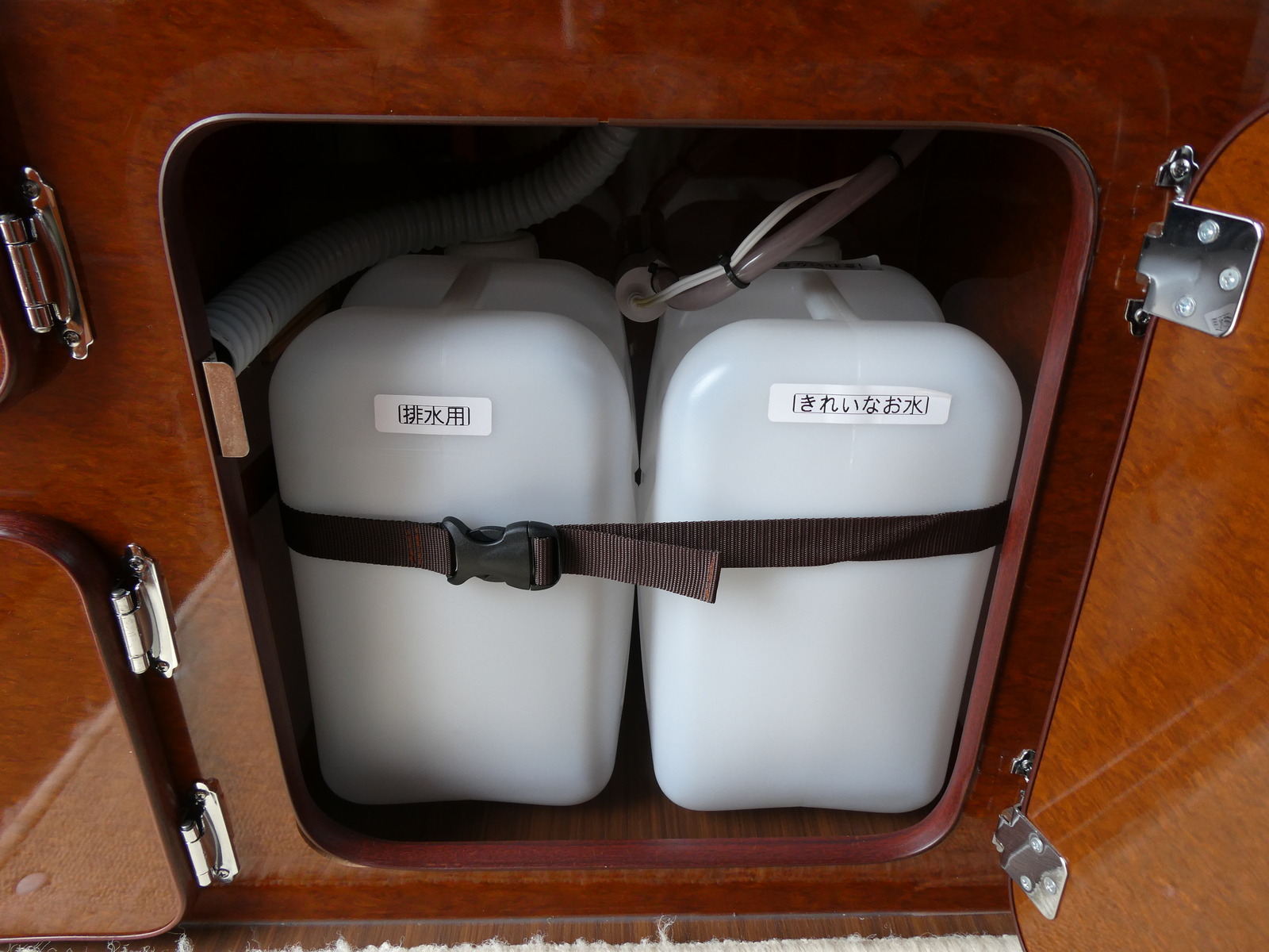 キャンピングカー バンコン FOCS　DSｺﾝﾊﾟｸﾄ　FFﾋｰﾀｰ　薄型ｿｰﾗｰ