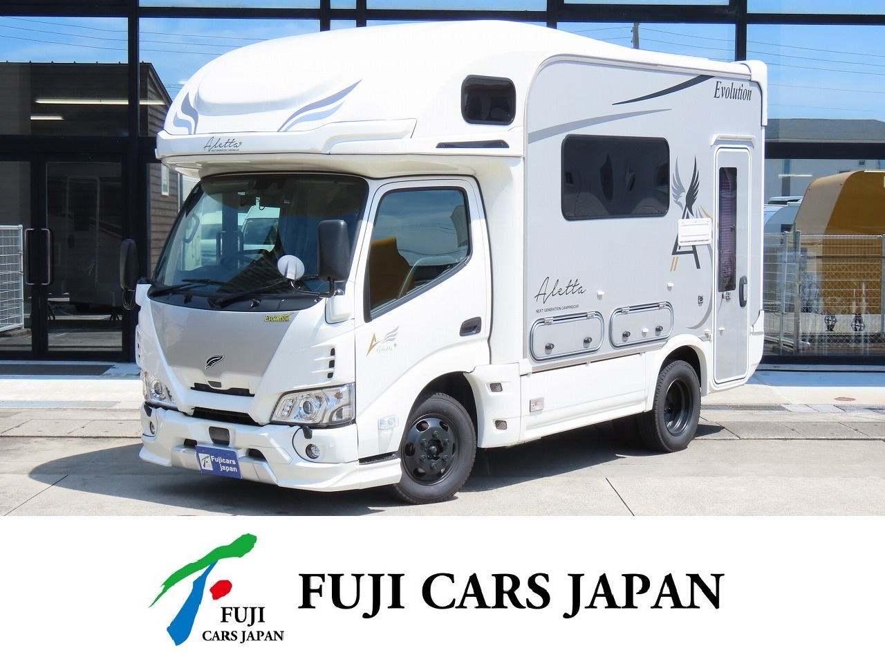 キャンピングカー キャブコン カムロード ナッツRVアレッタハイパーエボRE 4WD