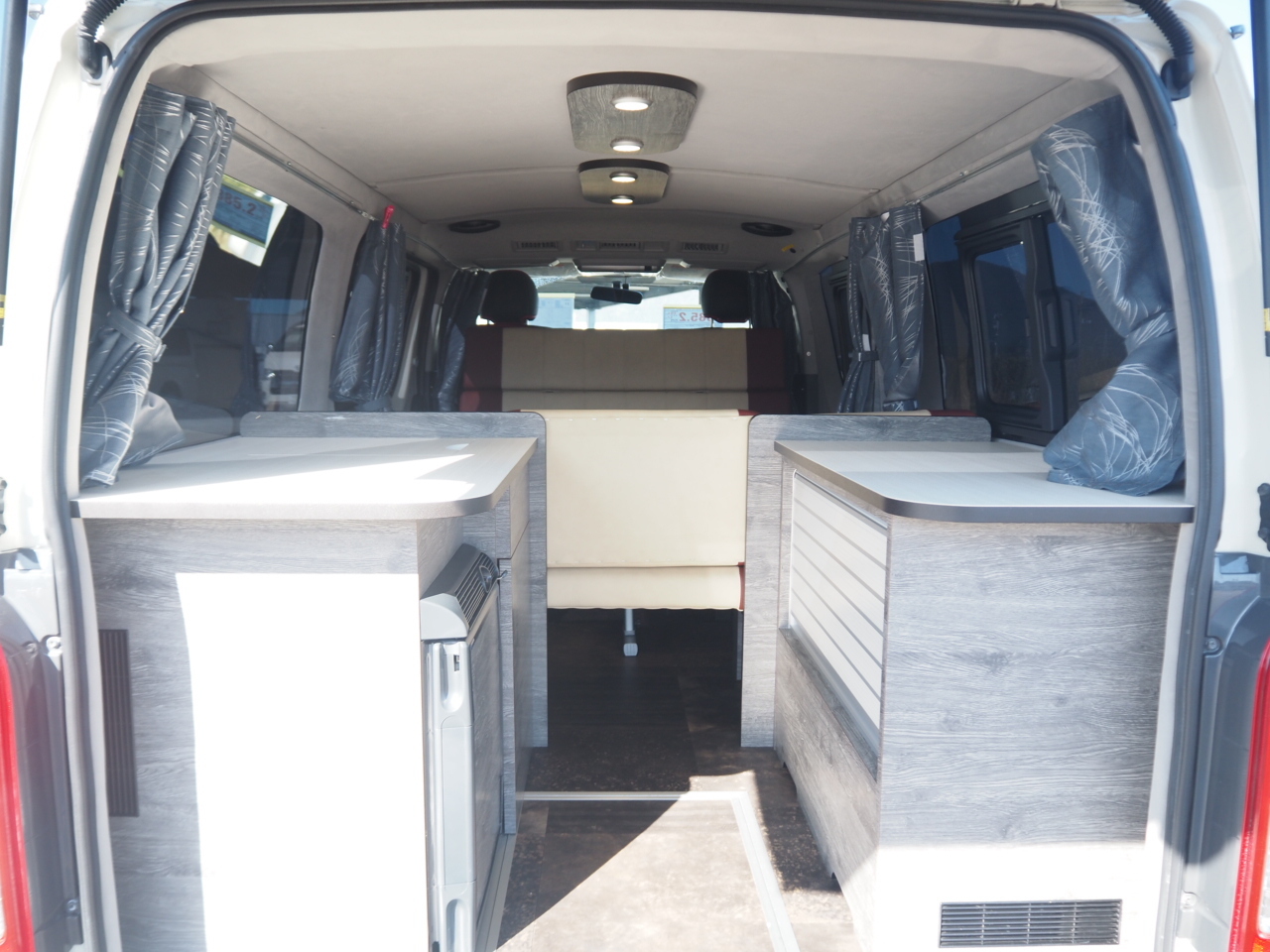 キャンピングカー バンコン ﾊｲｴｰｽ ｷｬﾝﾊﾟｰ鹿児島製 ｵﾘｼﾞﾅﾙ仕様