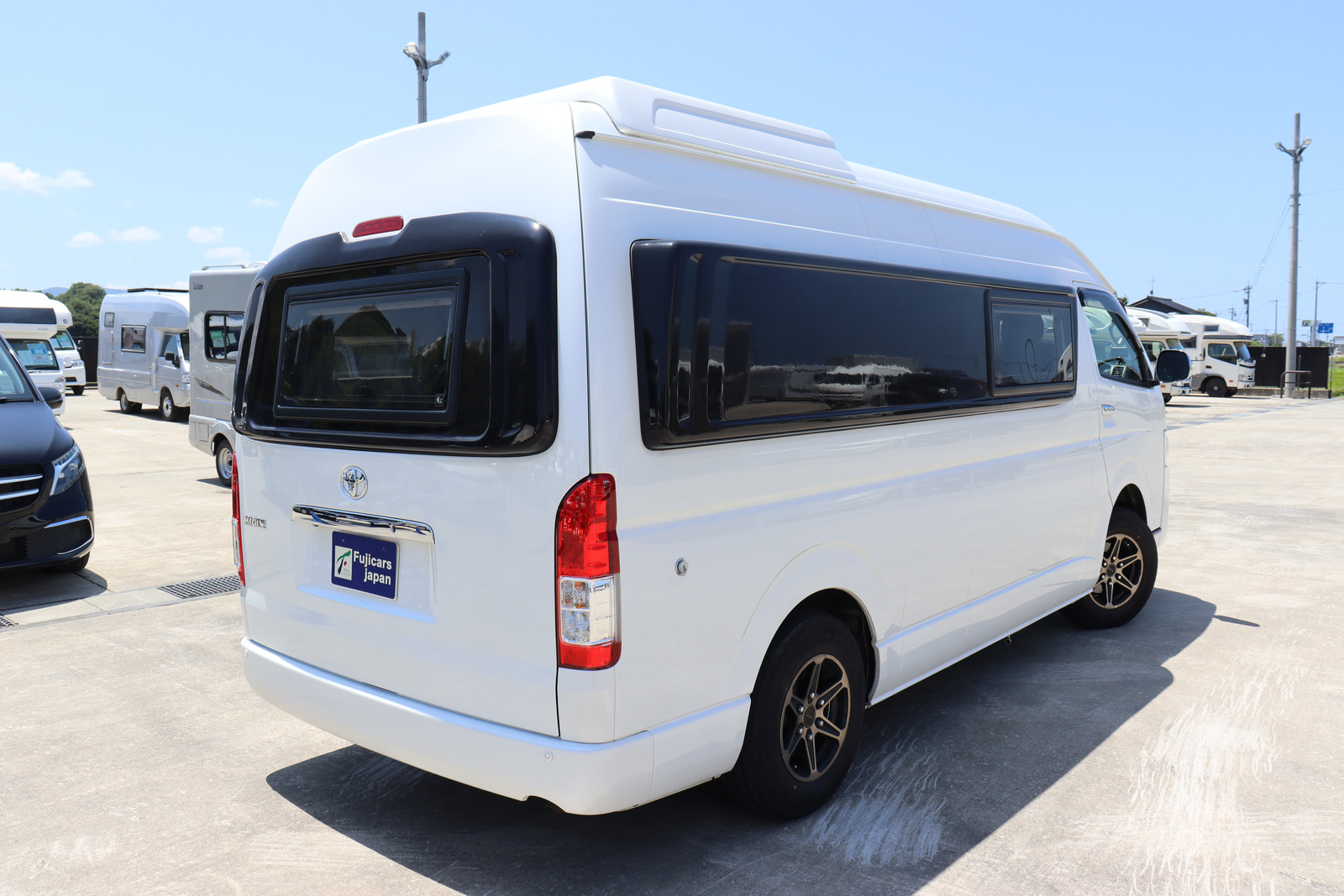 キャンピングカー バンコン ﾊｲｴｰｽ ﾃﾞﾙﾀﾘﾝｸ ﾀﾞｰｳｨﾝQ3　FF　4WD