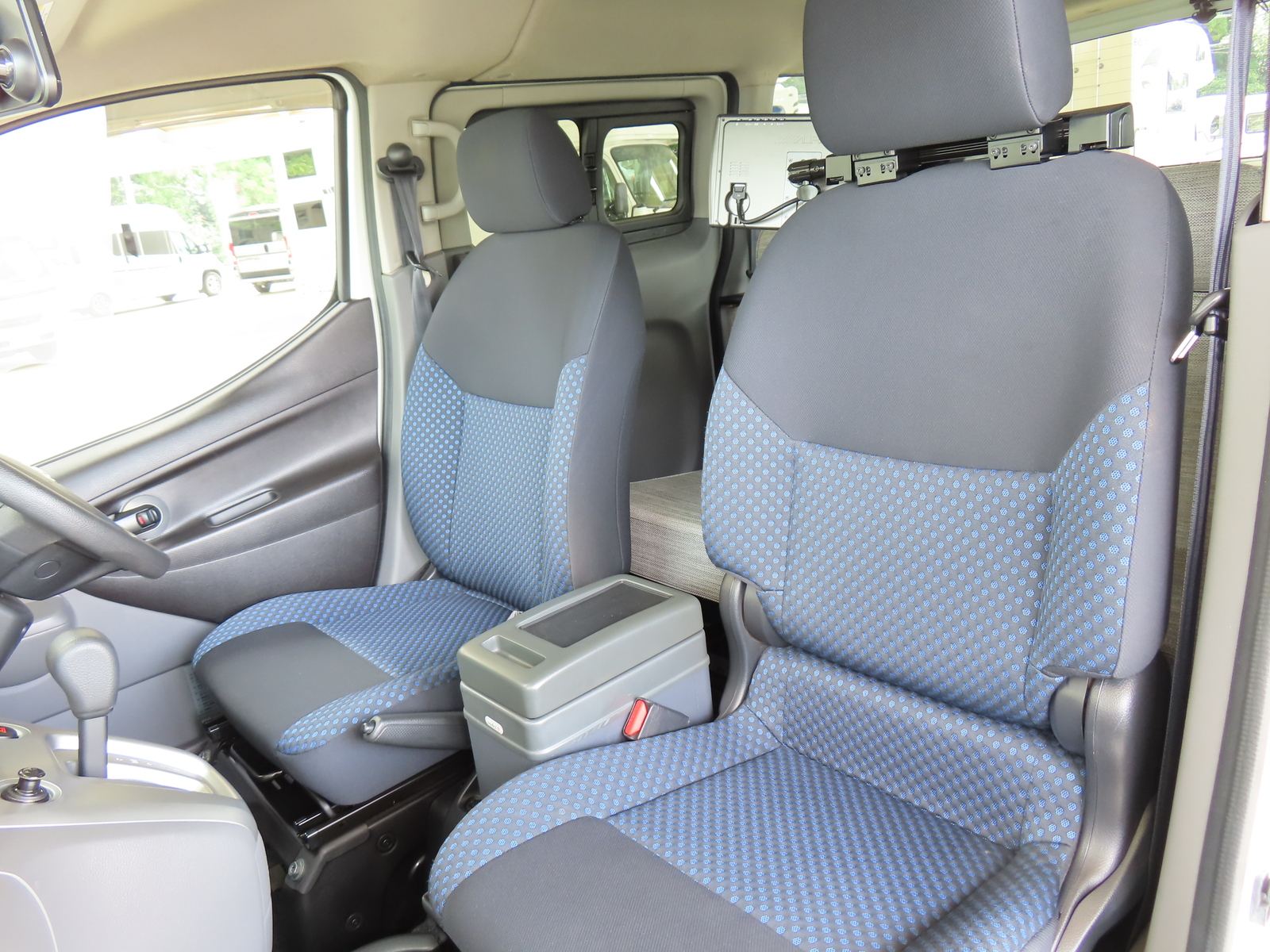 キャンピングカー バンコン NV200ﾊﾞﾈｯﾄ ｱﾈｯｸｽ ﾌｧﾐﾘｰﾜｺﾞﾝSS