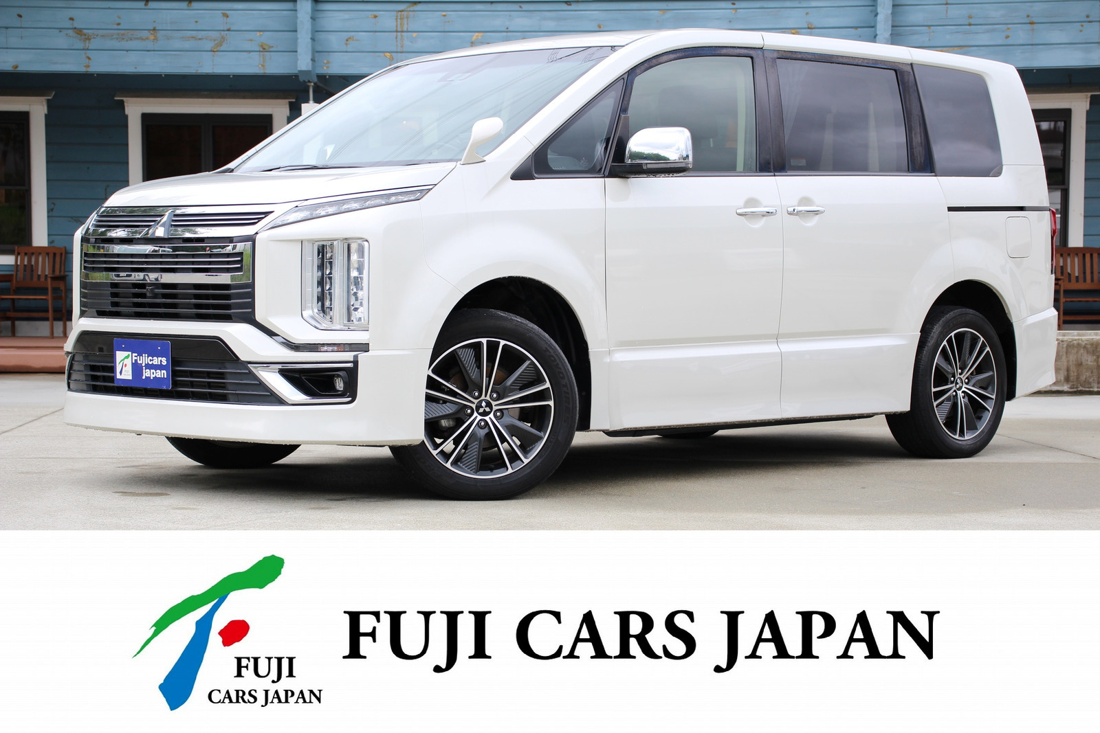 キャンピングカー バンコン デリカD:5 サムライキャンパーズ製　4WD