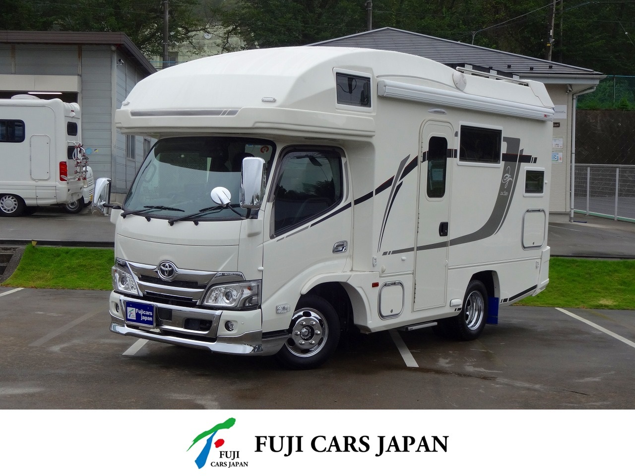 キャンピングカー キャブコン カムロード バンテック ジル520　家エアコン　温水