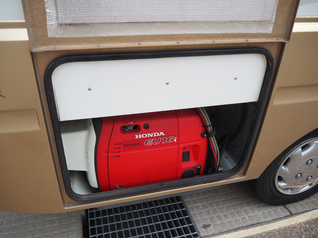 キャンピングカー キャブコン ﾎﾞﾝｺﾞ ﾛｰﾀｽRV ﾏﾝﾎﾞｳｱﾆﾊﾞｰｻﾘｰ 4WD