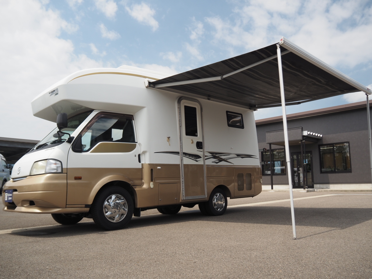 キャンピングカー キャブコン ﾎﾞﾝｺﾞ ﾛｰﾀｽRV ﾏﾝﾎﾞｳｱﾆﾊﾞｰｻﾘｰ 4WD