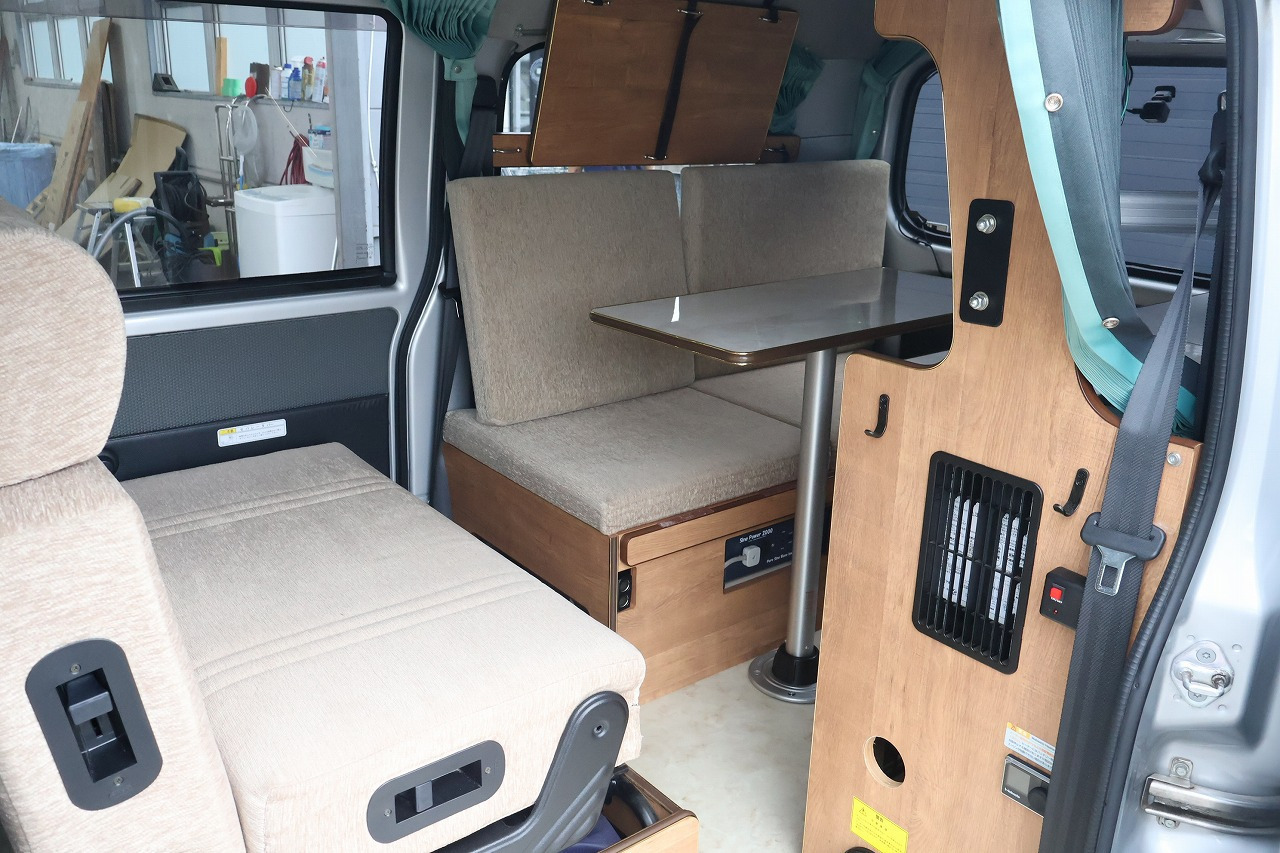 キャンピングカー バンコン ﾗｲﾄｴｰｽ ｺﾝﾊﾟｸﾄﾊﾞｶﾝﾁｪｽMOMO 4WD