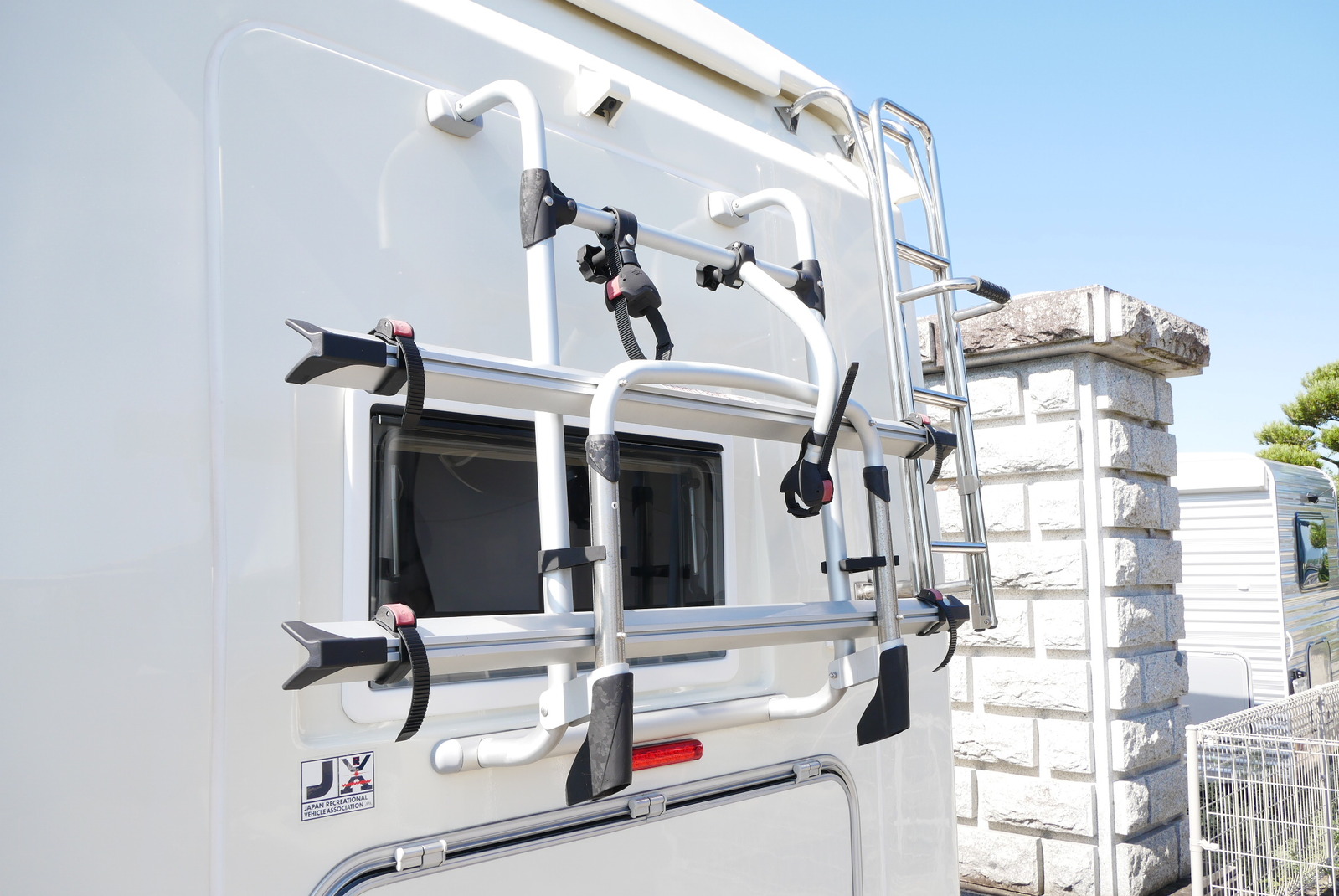 キャンピングカー キャブコン ｶﾑﾛｰﾄﾞ ﾊﾞﾝﾃｯｸ ｼﾞﾙ520 4WD　家庭用AC