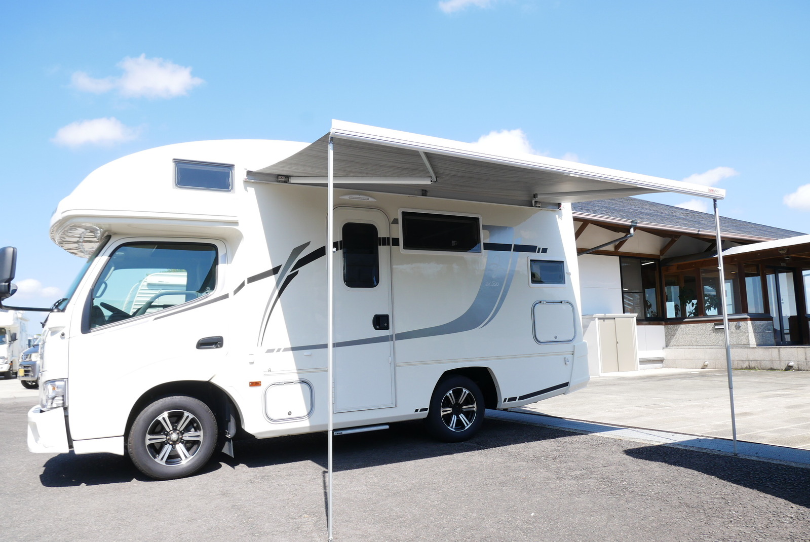 キャンピングカー キャブコン ｶﾑﾛｰﾄﾞ ﾊﾞﾝﾃｯｸ ｼﾞﾙ520 4WD　家庭用AC