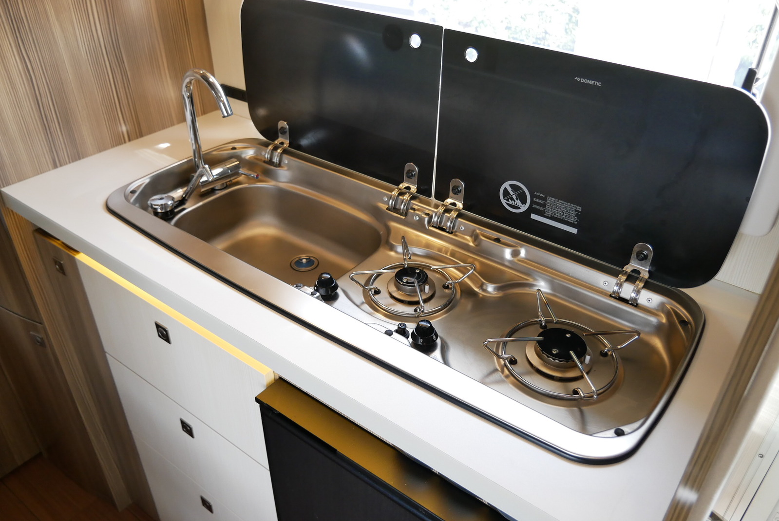 キャンピングカー キャブコン ｶﾑﾛｰﾄﾞ ﾊﾞﾝﾃｯｸ ｼﾞﾙ520 4WD　家庭用AC