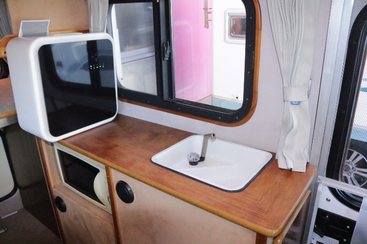 キャンピングカー キャブコン NV200ﾊﾞﾈｯﾄ AtoZｵﾘｼﾞﾅﾙ仕様 FFﾋｰﾀｰ