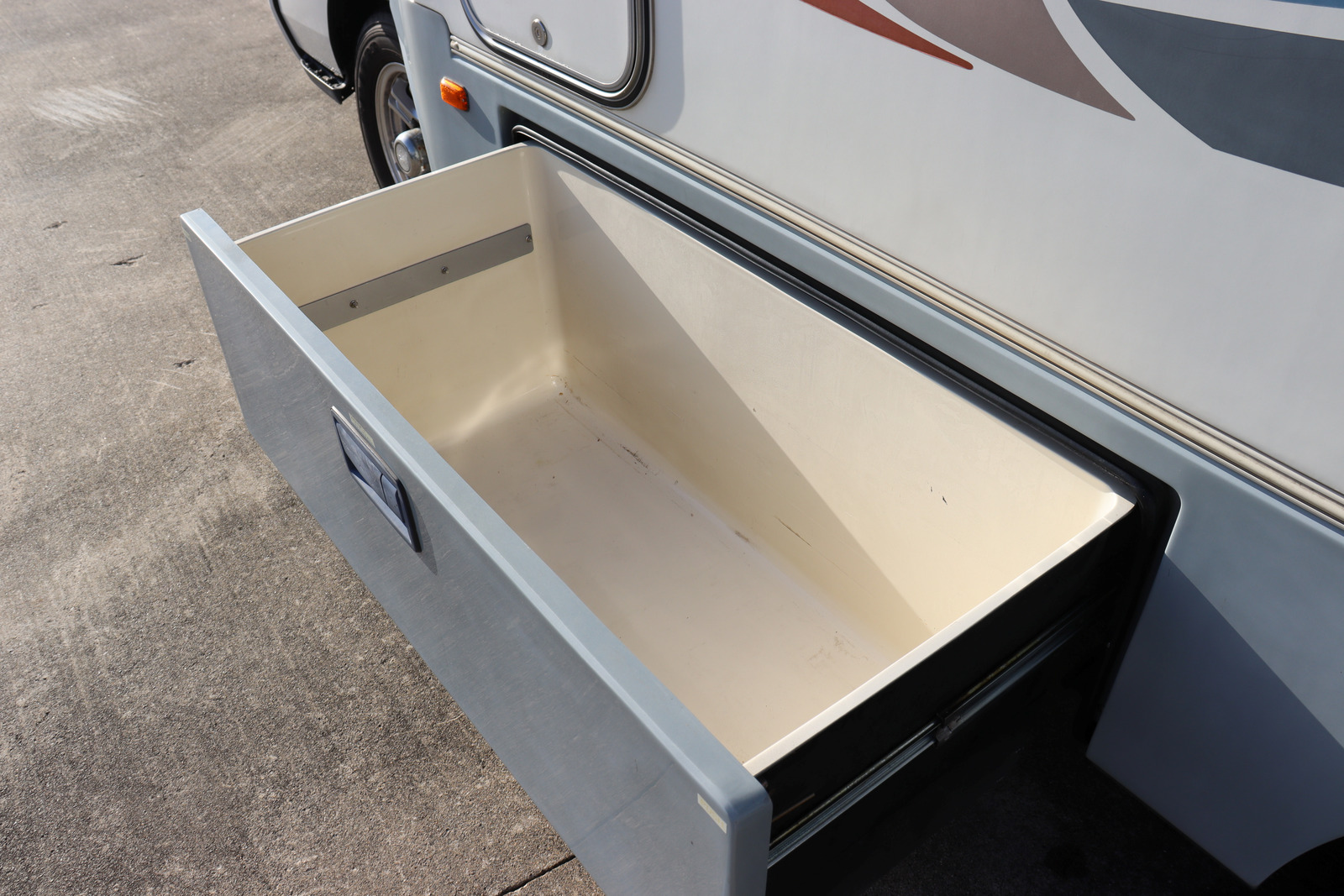 キャンピングカー キャブコン ｶﾑﾛｰﾄﾞ ﾊﾞﾝﾃｯｸ ｼﾞﾙ　FFﾋｰﾀｰ　軽油