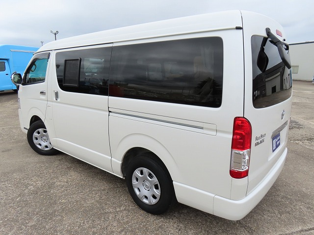 キャンピングカー バンコン ﾊｲｴｰｽ かｰいんてりあ高橋 ﾘﾗｯｸｽﾜｺﾞﾝ