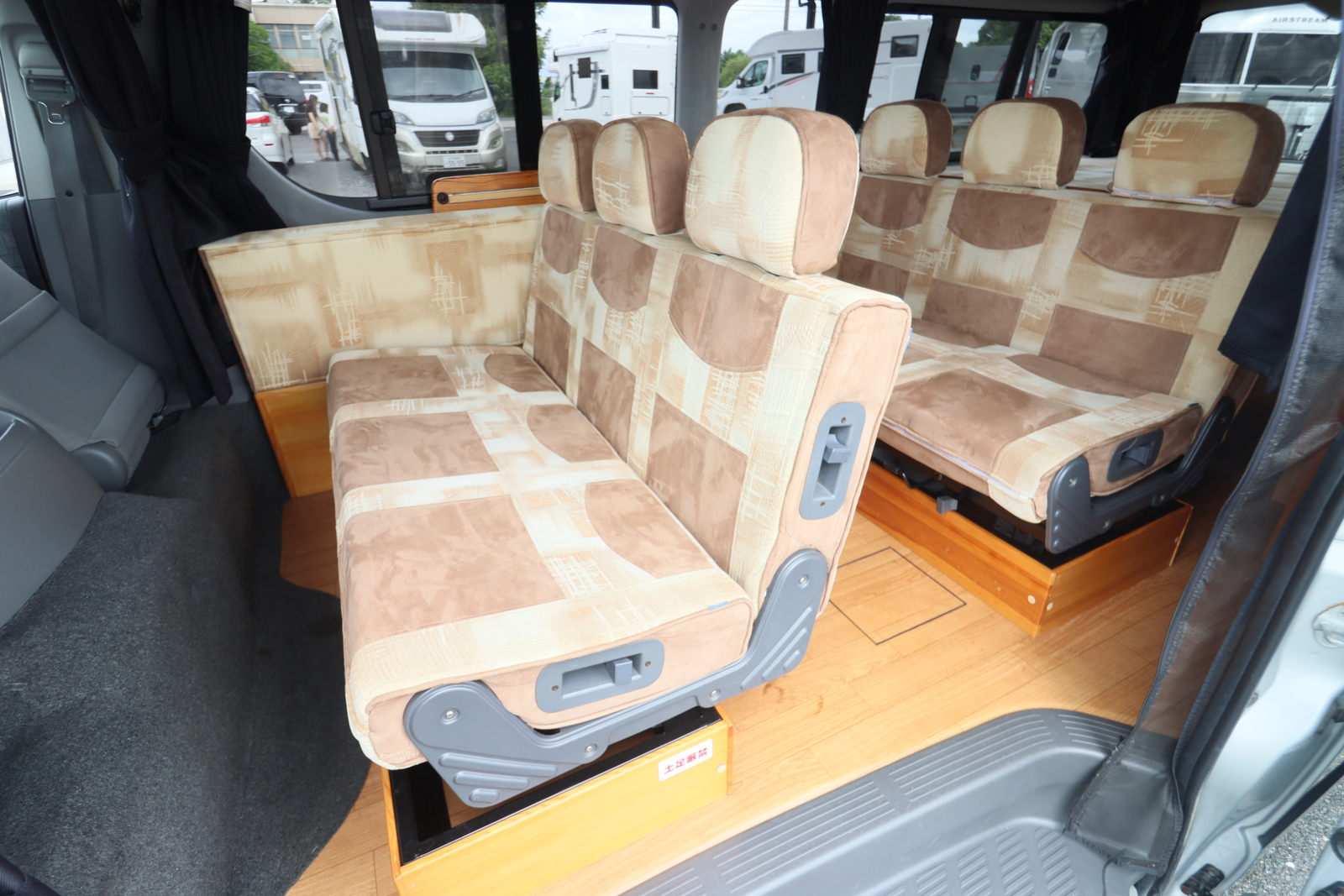 キャンピングカー バンコン ﾊｲｴｰｽ AtoZ ｱﾒﾘｱ 4WD