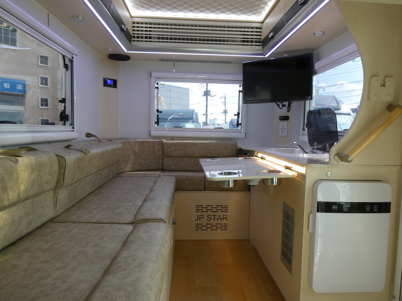 キャンピングカー 軽キャンパー JPｽﾀｰ　ﾊｯﾋﾟｰ1ﾌﾟﾚﾐｱﾑ　48VﾘﾁｳﾑBT