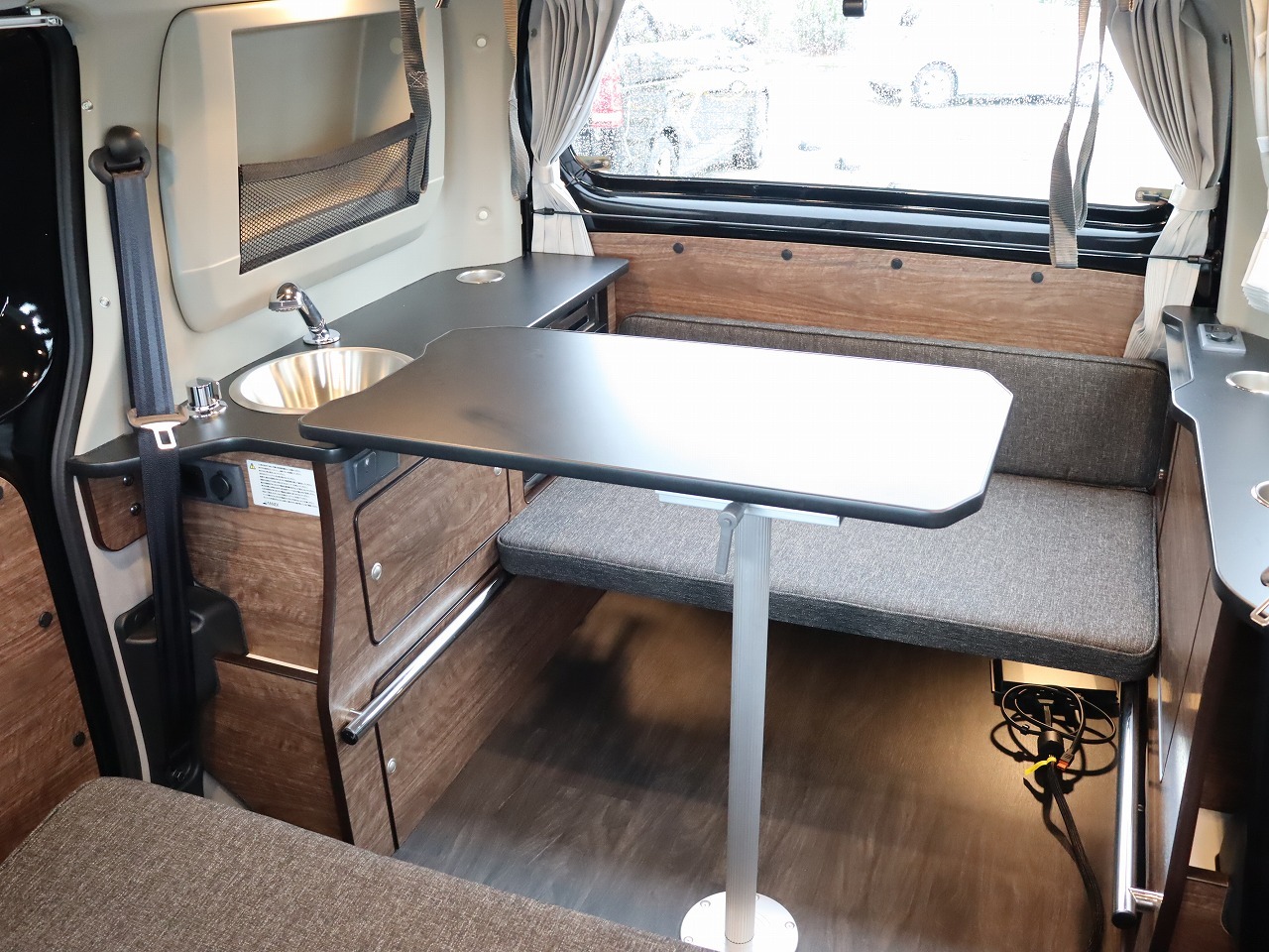 キャンピングカー バンコン NV200ﾊﾞﾈｯﾄ ｱﾈｯｸｽ ｶﾇﾚ
