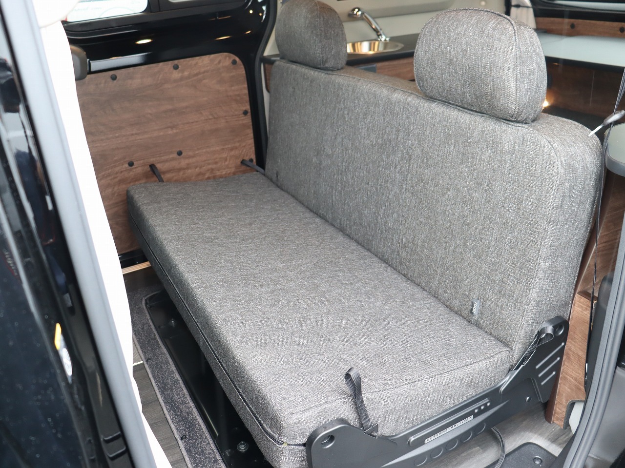 キャンピングカー バンコン NV200ﾊﾞﾈｯﾄ ｱﾈｯｸｽ ｶﾇﾚ