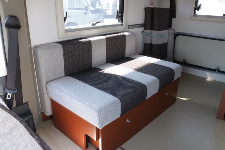 キャンピングカー 軽キャンパー ｷｬﾘｲ ｲﾝﾃﾞｨｱﾅRV ｲﾝﾃﾞｨ727　ﾎﾟｯﾌﾟｱｯﾌﾟ