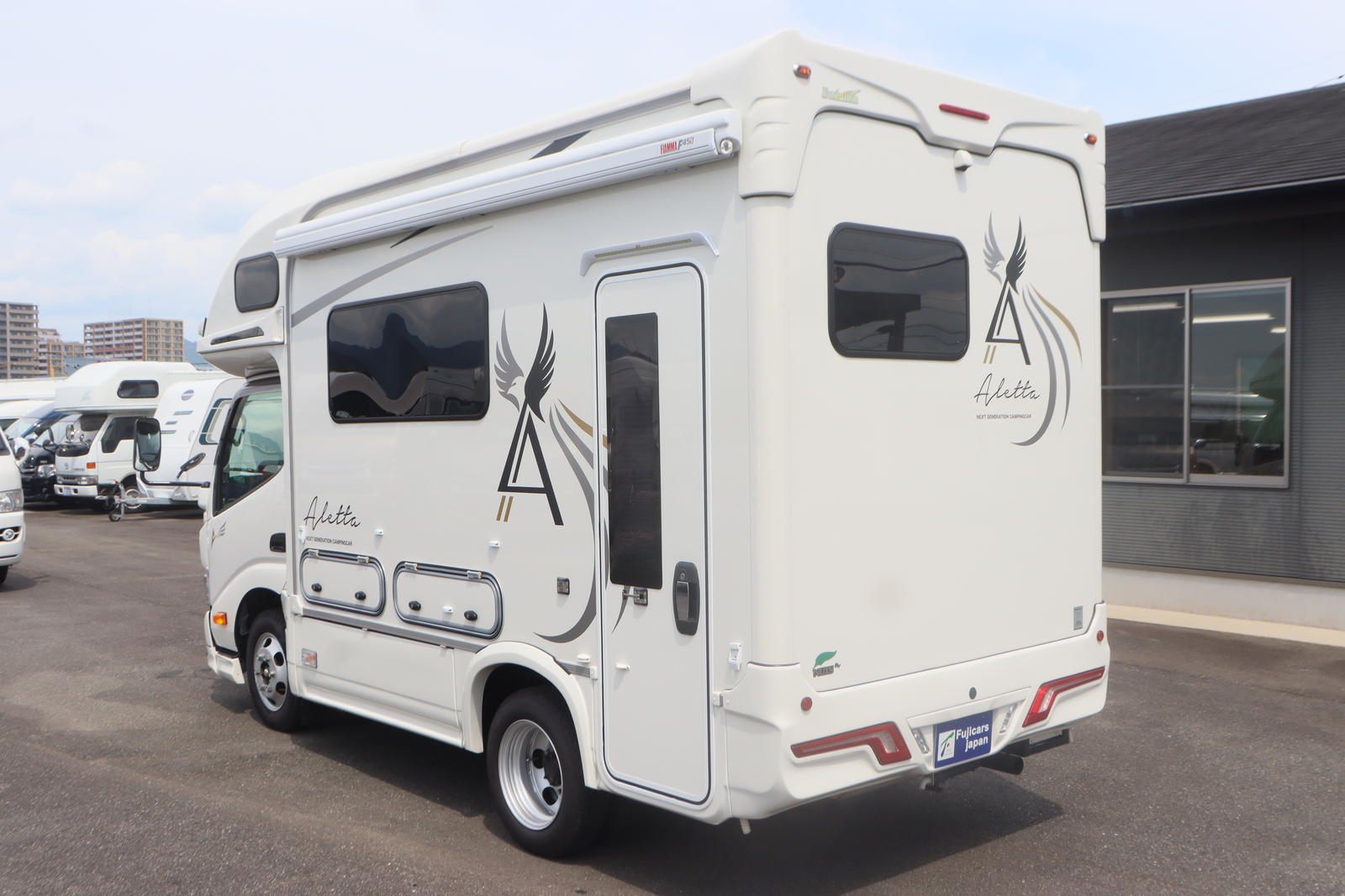 キャンピングカー キャブコン ｶﾑﾛｰﾄﾞﾅｯﾂRV ｱﾚｯﾀRE ﾊｲﾊﾟｰｴﾎﾞⅢ