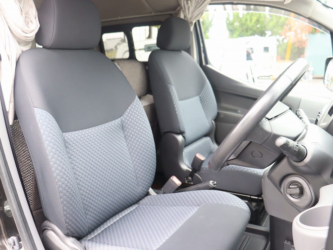 キャンピングカー バンコン NV200ﾊﾞﾈｯﾄ ﾅｯﾂRV ｷｬﾈﾙ