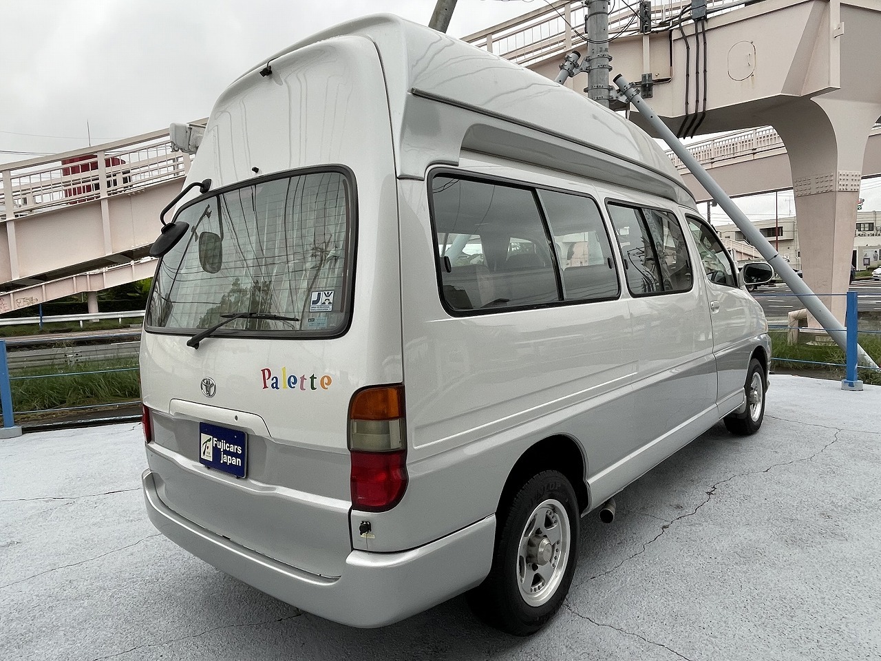 キャンピングカー バンコン ｸﾞﾗﾝﾄﾞﾊｲｴｰｽﾜｰﾙﾄﾞｴｱﾘｰ ﾊﾟﾚｯﾄ 4WD