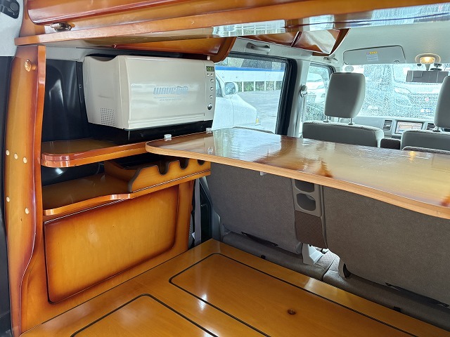 キャンピングカー 軽キャンパー ｴﾌﾞﾘｲ ｵｰﾄﾜﾝ 給電くん 4WD
