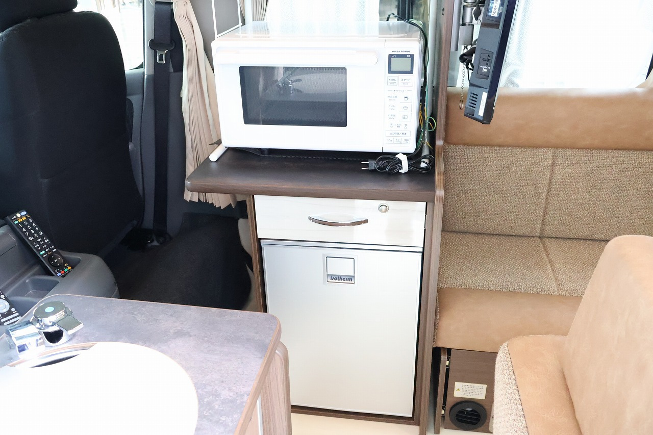 キャンピングカー バンコン NV350ｷｬﾗﾊﾞﾝ ﾚｸﾋﾞｨ ｲｿﾞﾗ 4WD