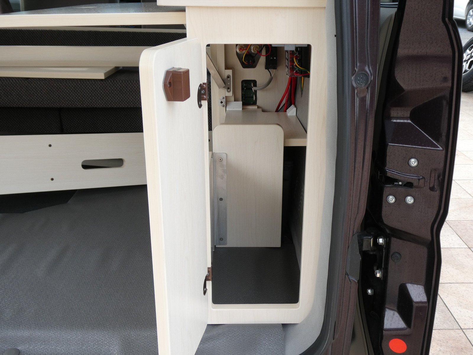 キャンピングカー 軽キャンパー ｴﾌﾞﾘｨ　ﾅｯﾂRV　ｽﾋﾟﾅ　4WD　ﾎﾟｯﾌﾟｱｯﾌﾟ