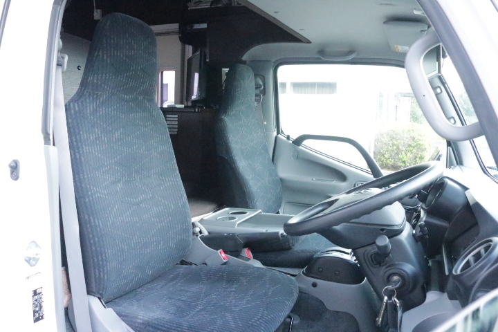 キャンピングカー キャブコン ｶﾑﾛｰﾄﾞ ﾅｯﾂRV ｸﾚｿﾝﾎﾞﾔｰｼﾞｭ ﾀｲﾌﾟW