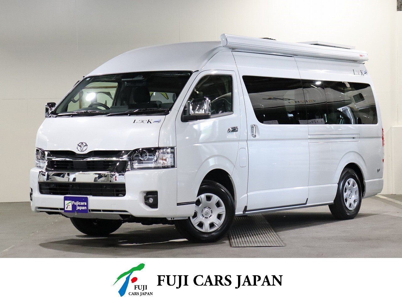 キャンピングカー バンコン ハイエース ナッツRVリークⅢ 軽油4WD 現行モデル