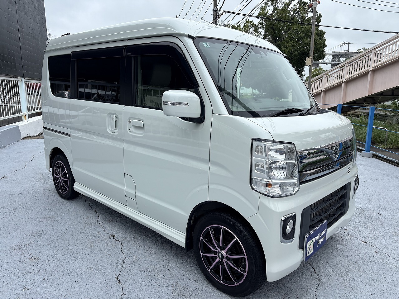 キャンピングカー 軽キャンパー ｴﾌﾞﾘｲ ﾀｲﾑﾄﾗﾍﾞﾙｶﾝﾊﾟﾆｰ ｶﾌﾞｷ