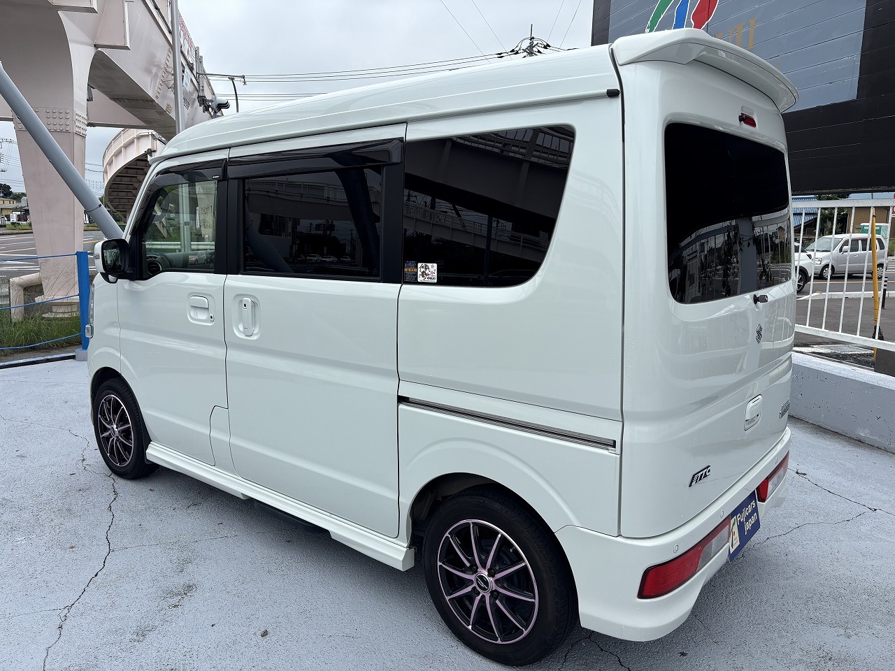 キャンピングカー 軽キャンパー ｴﾌﾞﾘｲ ﾀｲﾑﾄﾗﾍﾞﾙｶﾝﾊﾟﾆｰ ｶﾌﾞｷ