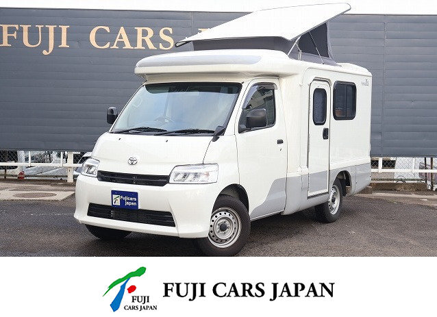 キャンピングカー キャブコン タウンエース AZ-MAX エムホルーヴァミア 4WD