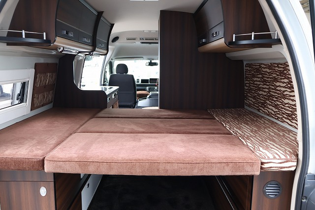 キャンピングカー バンコン ﾊｲｴｰｽ ﾃﾞﾙﾀﾘﾝｸ ﾀﾞｰｳｨﾝQ5 4WD