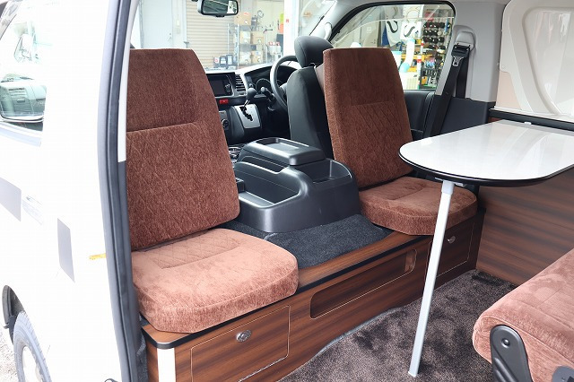 キャンピングカー バンコン ﾊｲｴｰｽ ﾃﾞﾙﾀﾘﾝｸ ﾀﾞｰｳｨﾝQ5 4WD