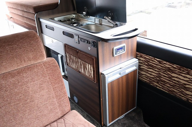 キャンピングカー バンコン ﾊｲｴｰｽ ﾃﾞﾙﾀﾘﾝｸ ﾀﾞｰｳｨﾝQ5 4WD
