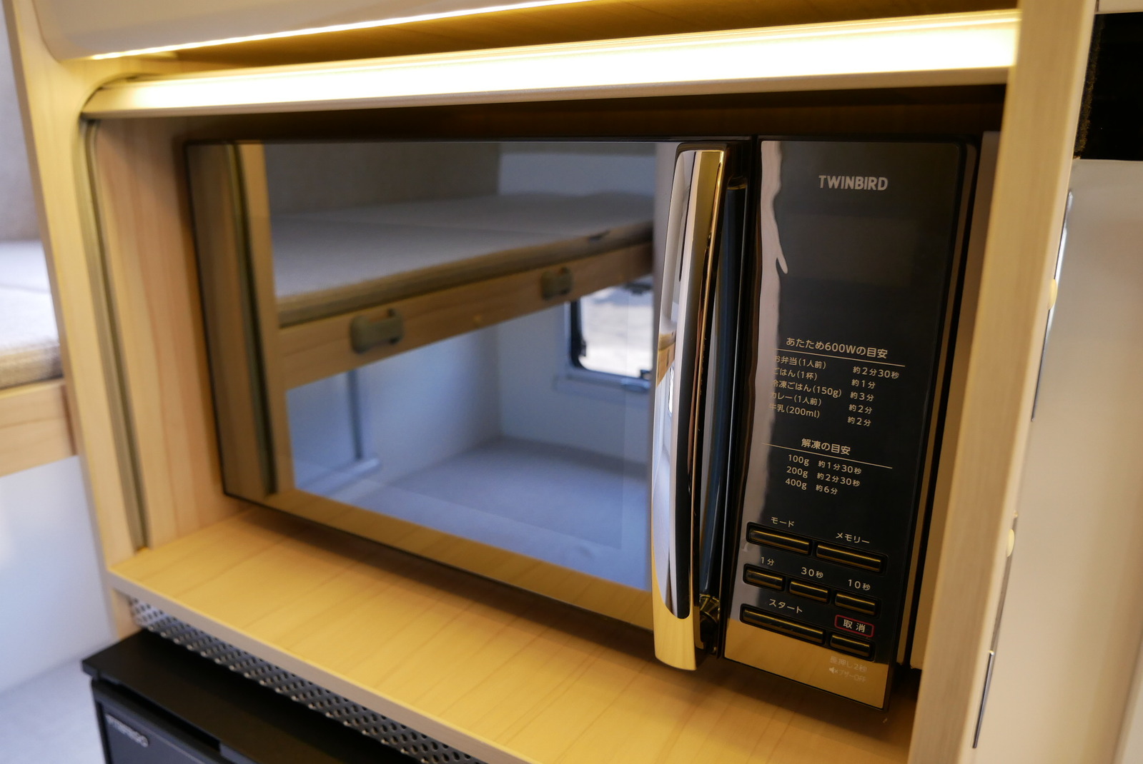 キャンピングカー キャブコン ｶﾑﾛｰﾄﾞ ｱﾈｯｸｽ ﾘﾊﾞﾃｨ52DB 家庭用ｴｱｺﾝ