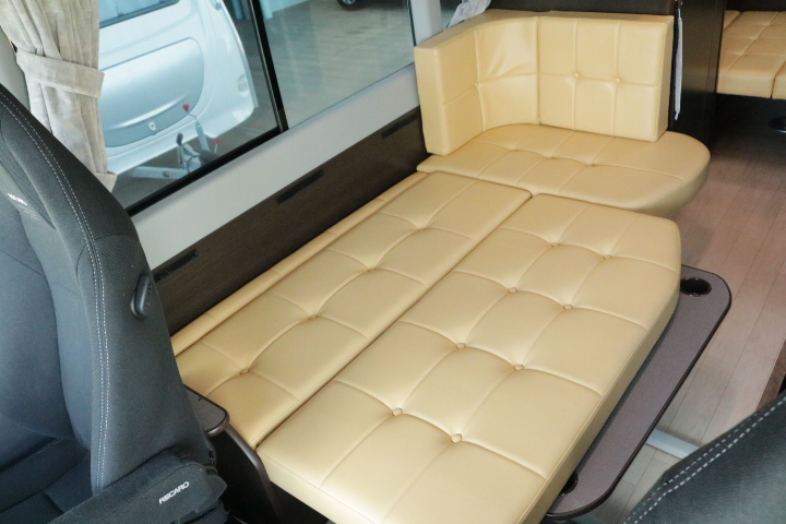 キャンピングカー バスコン ﾘｴｯｾⅡ RVﾋﾞｯｸﾌｯﾄ ｵﾘｼﾞﾅﾙ仕様　家庭用AC