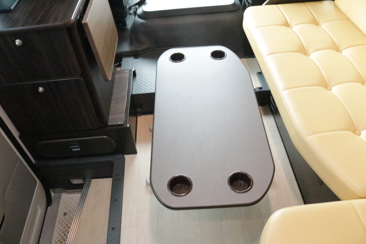 キャンピングカー バスコン ﾘｴｯｾⅡ RVﾋﾞｯｸﾌｯﾄ ｵﾘｼﾞﾅﾙ仕様　家庭用AC