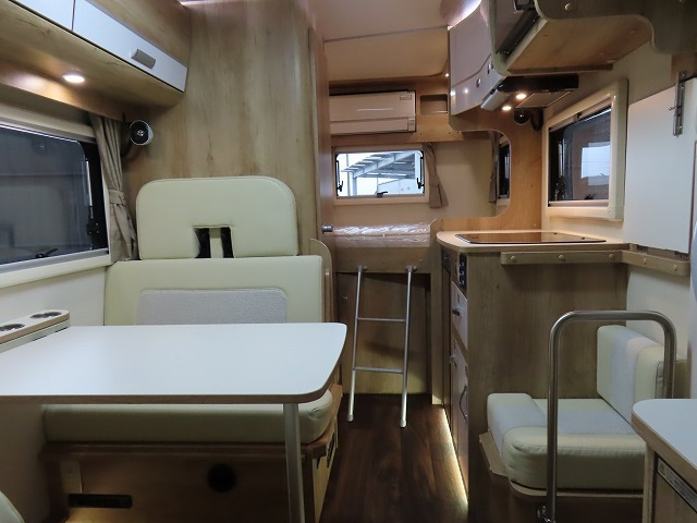 キャンピングカー キャブコン ｶﾑﾛｰﾄﾞﾅｯﾂRVｸﾚｱ5.3Xﾊｲﾊﾟｰｴﾎﾞ 4WD