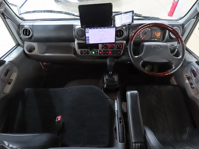 キャンピングカー キャブコン ｶﾑﾛｰﾄﾞﾅｯﾂRVｸﾚｱ5.3Xﾊｲﾊﾟｰｴﾎﾞ 4WD