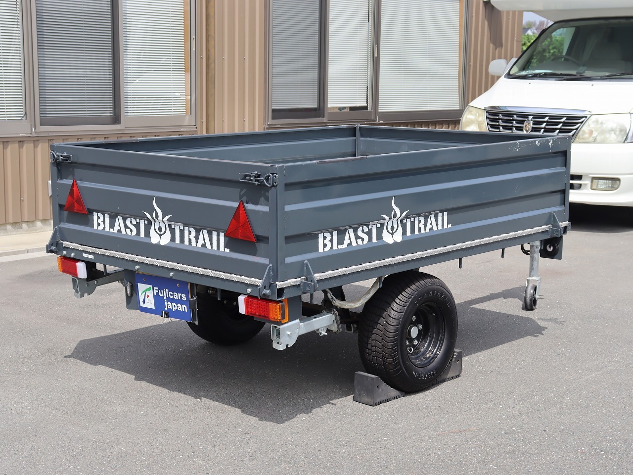 キャンピングカー トレーラー ﾌﾞﾗｽﾄﾄﾚｲﾙ T-33 軽4ﾅﾝﾊﾞｰ