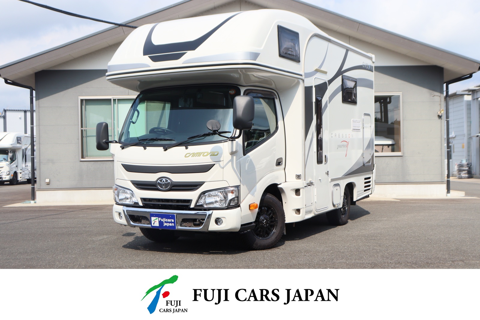 キャンピングカー キャブコン カムロード ナッツRV クレソンジャーニーWエボライト