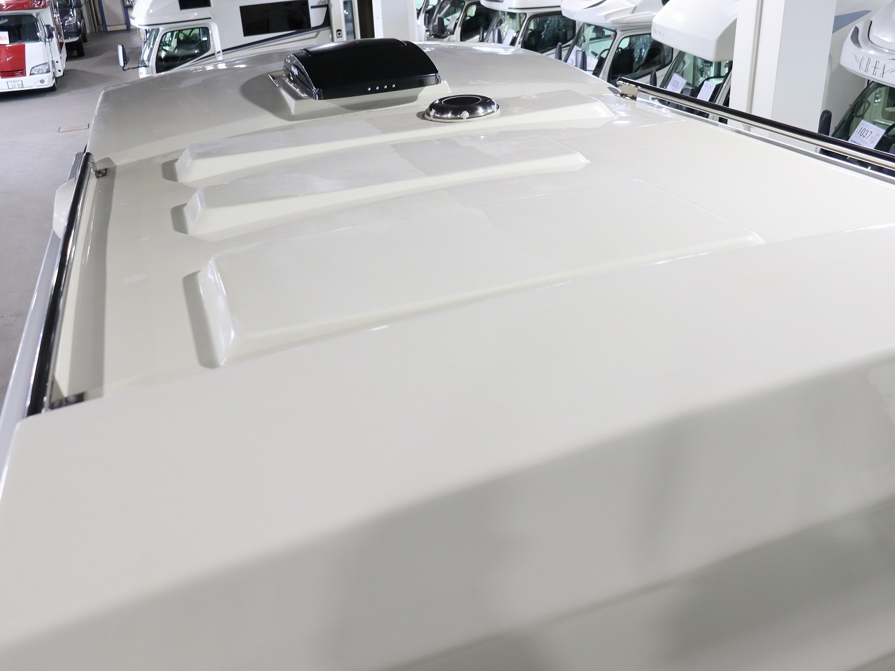 キャンピングカー キャブコン ｶﾑﾛｰﾄﾞ ﾊﾞﾝﾃｯｸ ｼﾞﾙﾉｰﾌﾞﾙ 4WD　FF