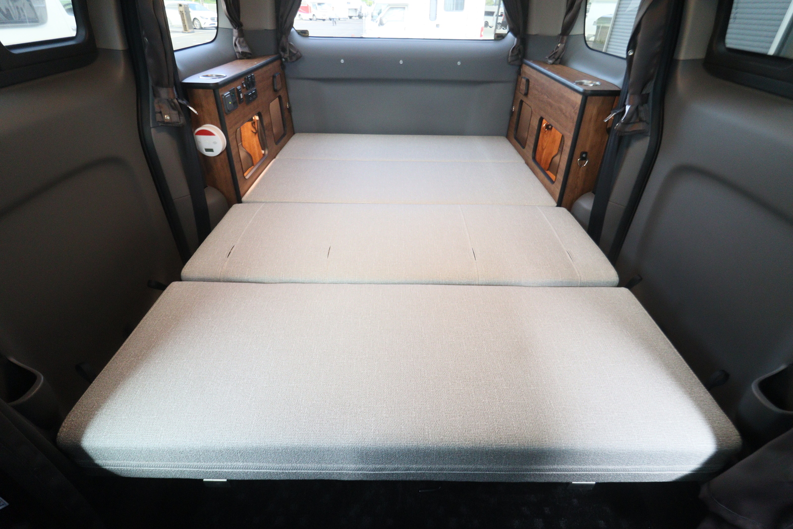 キャンピングカー バンコン NV200ﾊﾞﾈｯﾄ FOCS ﾙｿ