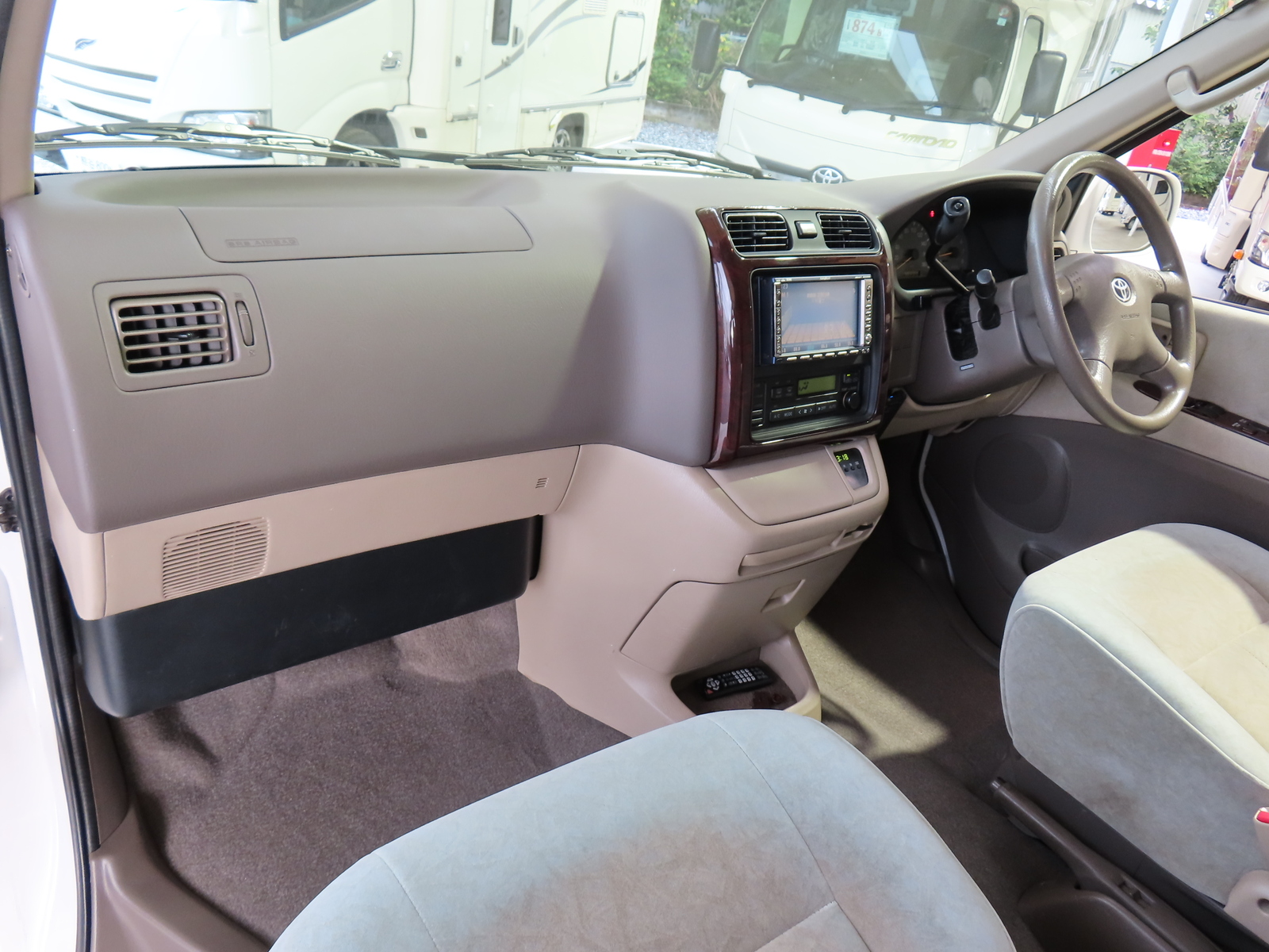 キャンピングカー バンコン ｸﾞﾗﾝﾄﾞﾊｲｴｰｽ RVｺｰｴｲ架装 4WD