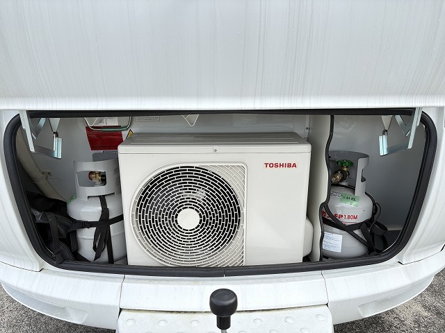 キャンピングカー トレーラー ﾎﾋﾞｰ 515UHLﾃﾞﾗｯｸｽ 家庭用ｴｱｺﾝ FF暖房
